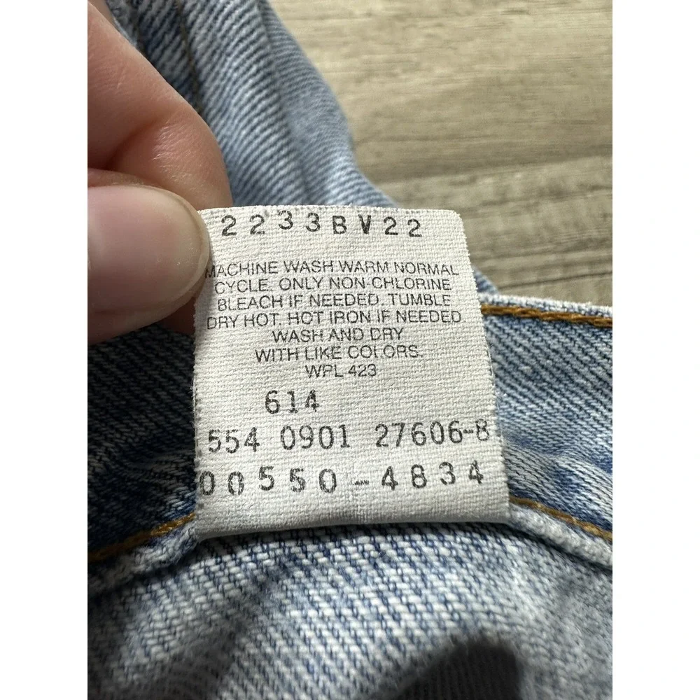 Vintage 90s Levi's 550‎ Jeans Straight Leg Relaxed Fit Light Wash 35 X 28.5